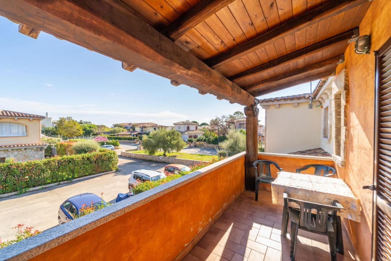 Aparthotel Il Faro San Teodoro Zewnętrze zdjęcie