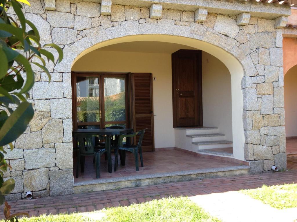 Aparthotel Il Faro San Teodoro Zewnętrze zdjęcie